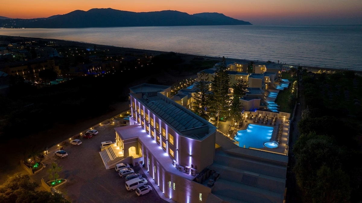 Vantaris Luxury Beach Resort