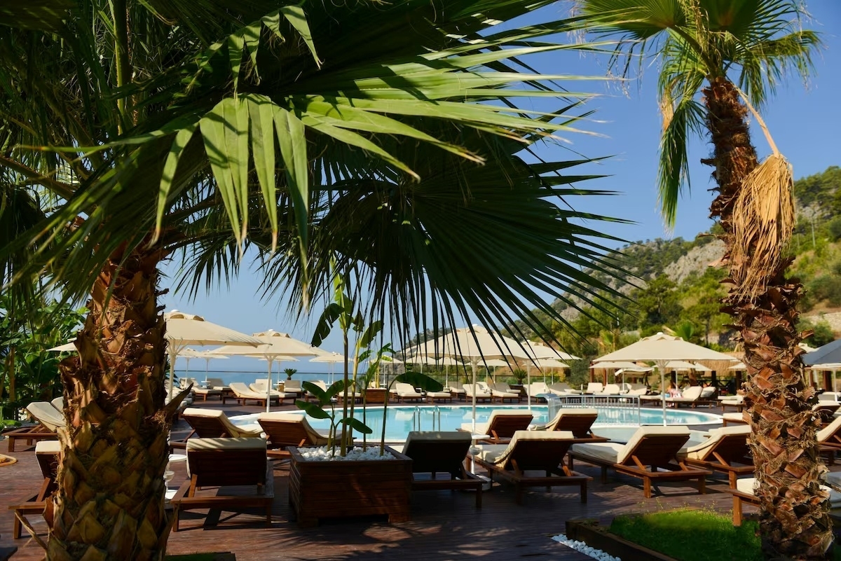 Manaspark Deluxe Hotel